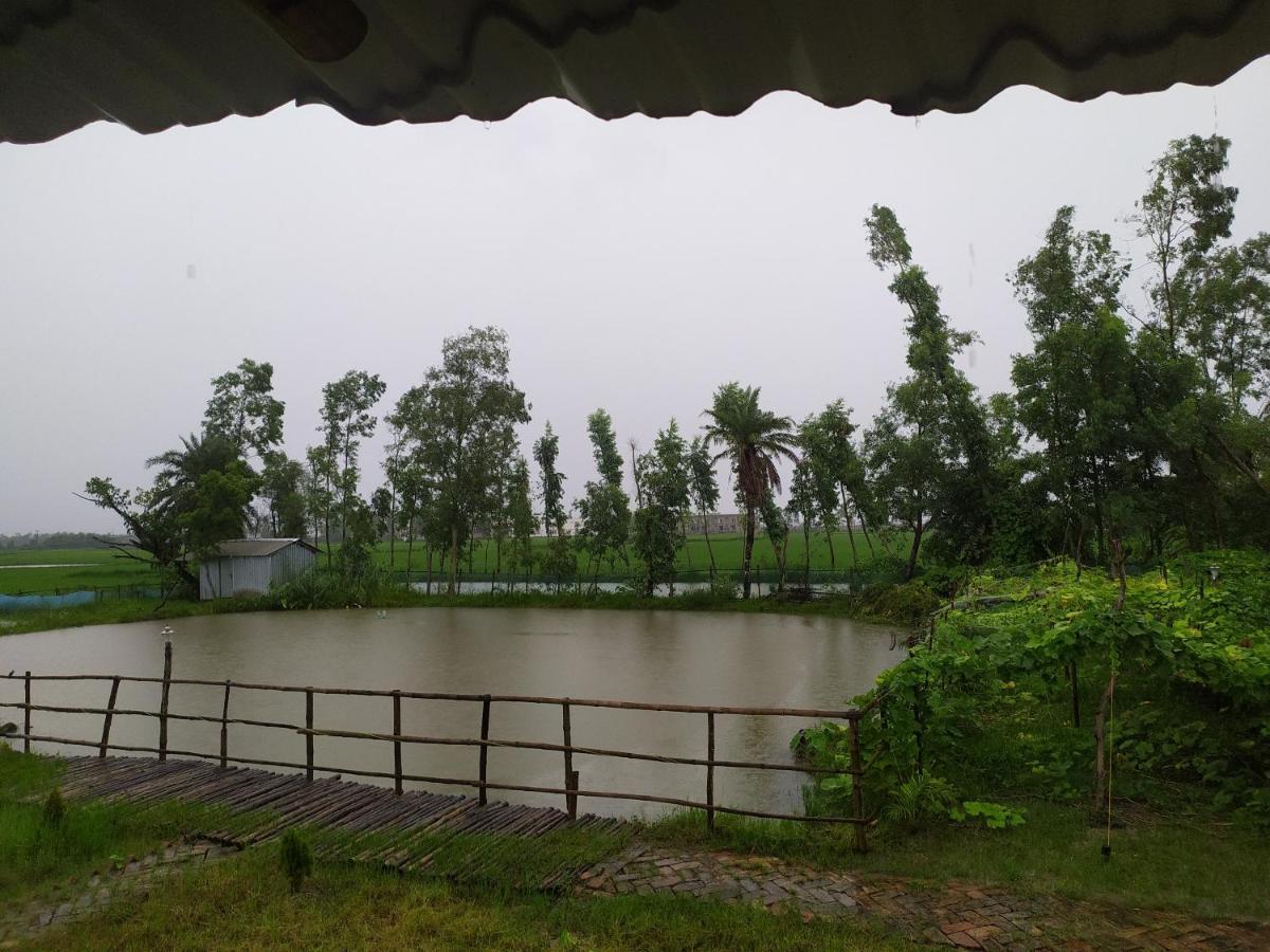 Sundarban Jungle Mahal Resort Gosaba Exterior photo