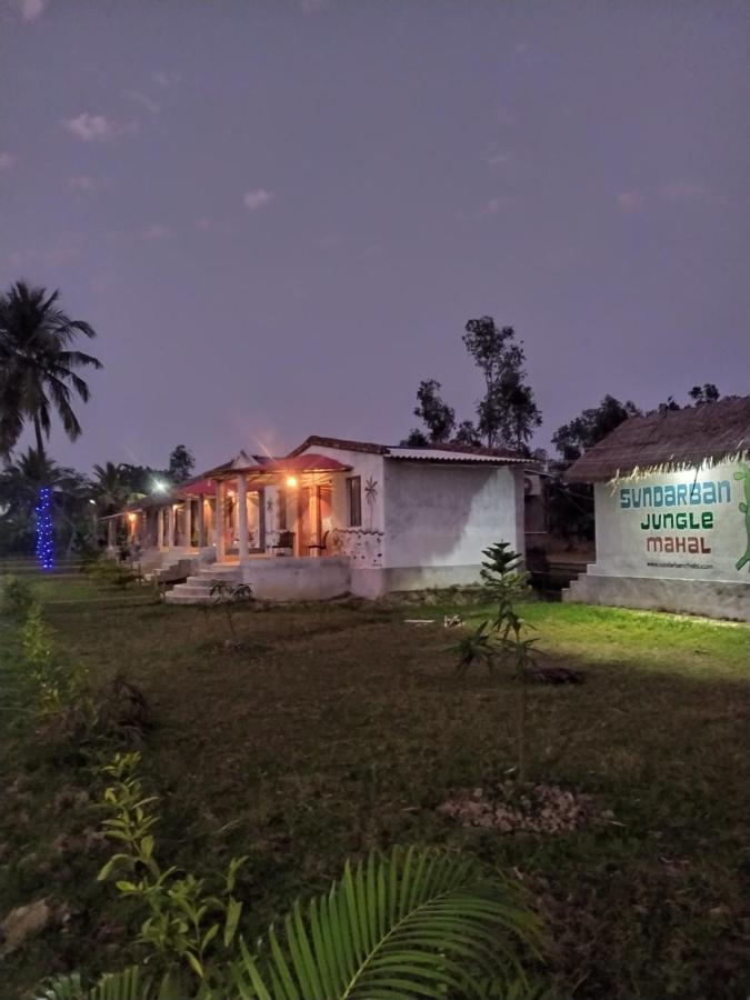 Sundarban Jungle Mahal Resort Gosaba Exterior photo