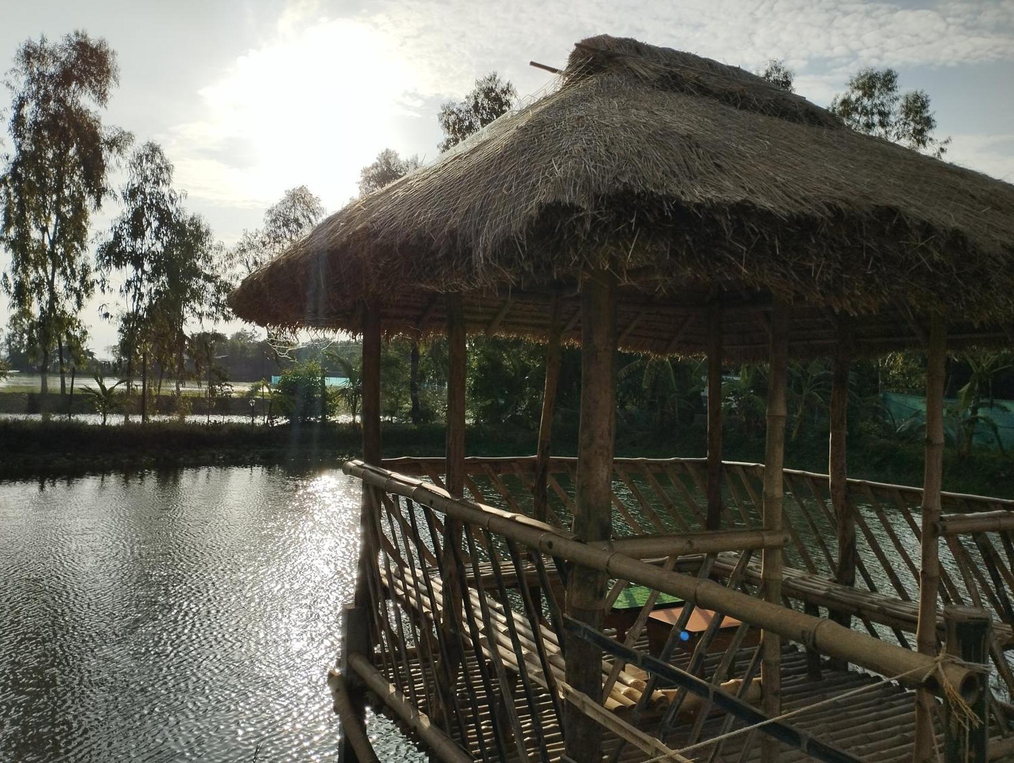 Sundarban Jungle Mahal Resort Gosaba Exterior photo