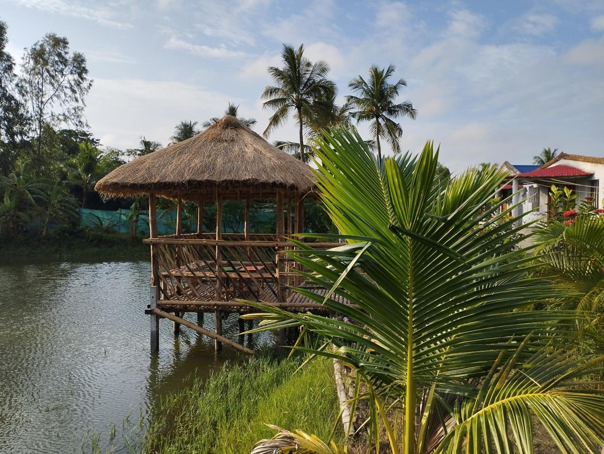 Sundarban Jungle Mahal Resort Gosaba Exterior photo